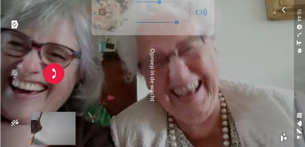 190517-lachen_met_videochat